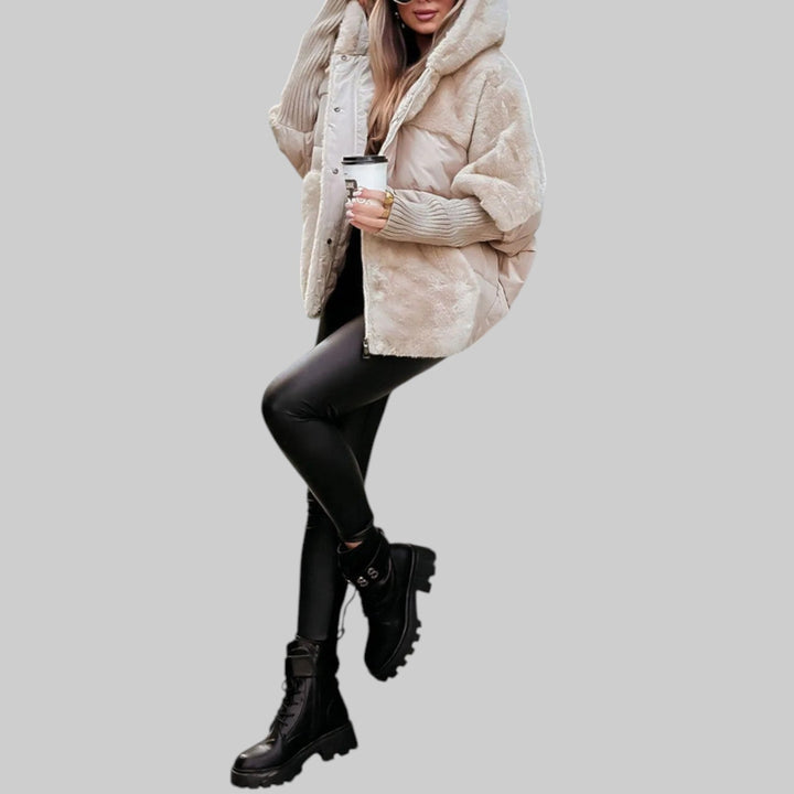 Raven | Chaqueta bomber con capucha moderna y lujosa