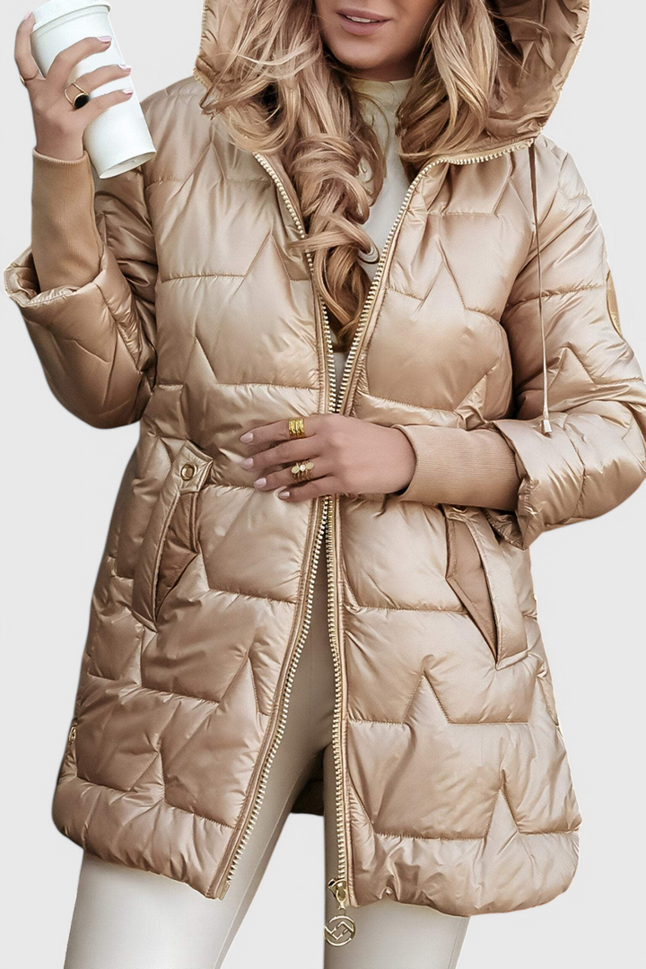 Marcella™ | Abrigo Aislante Capucha