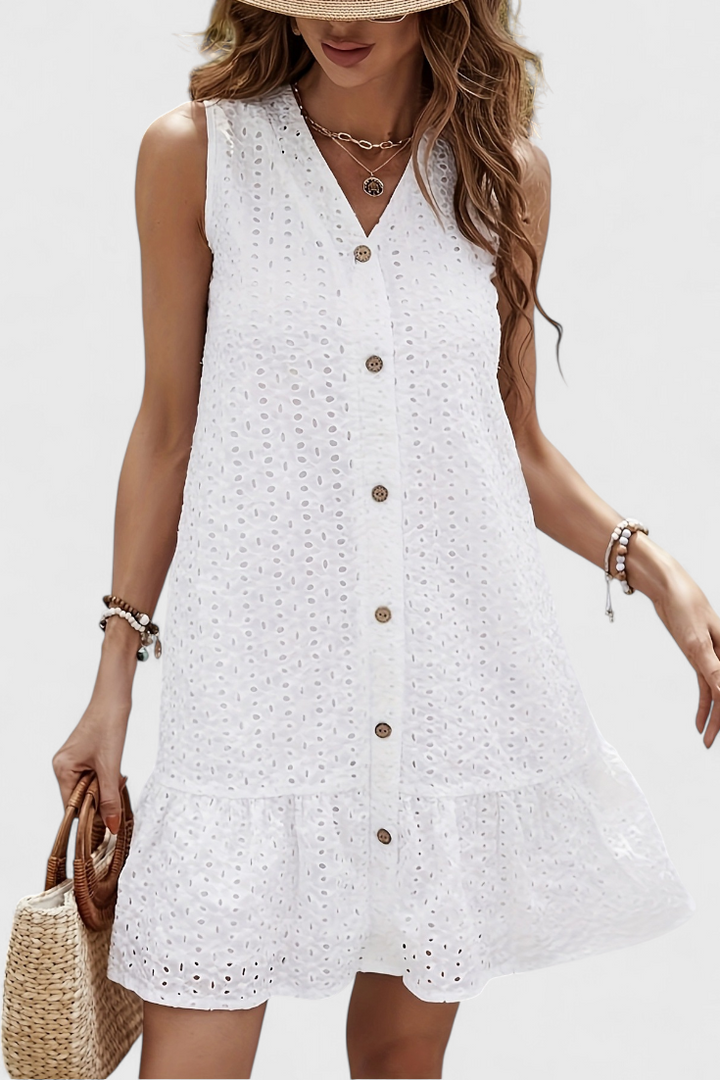 Halina Vestido Blanco de Algodón Bordado con Botones y Dobladillo Ondulado